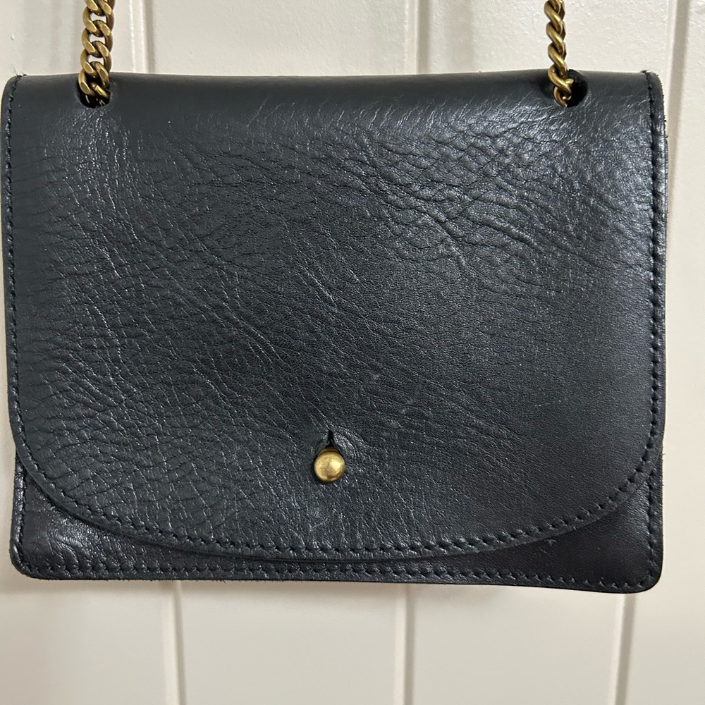 Madewell Black Leather Crossbody Bag with Gold Chain